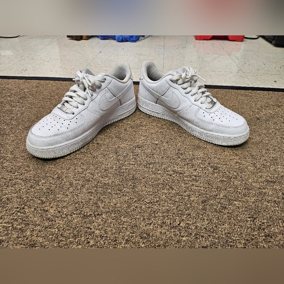 Air force 1 size 8.5 - Picture 2 of 8